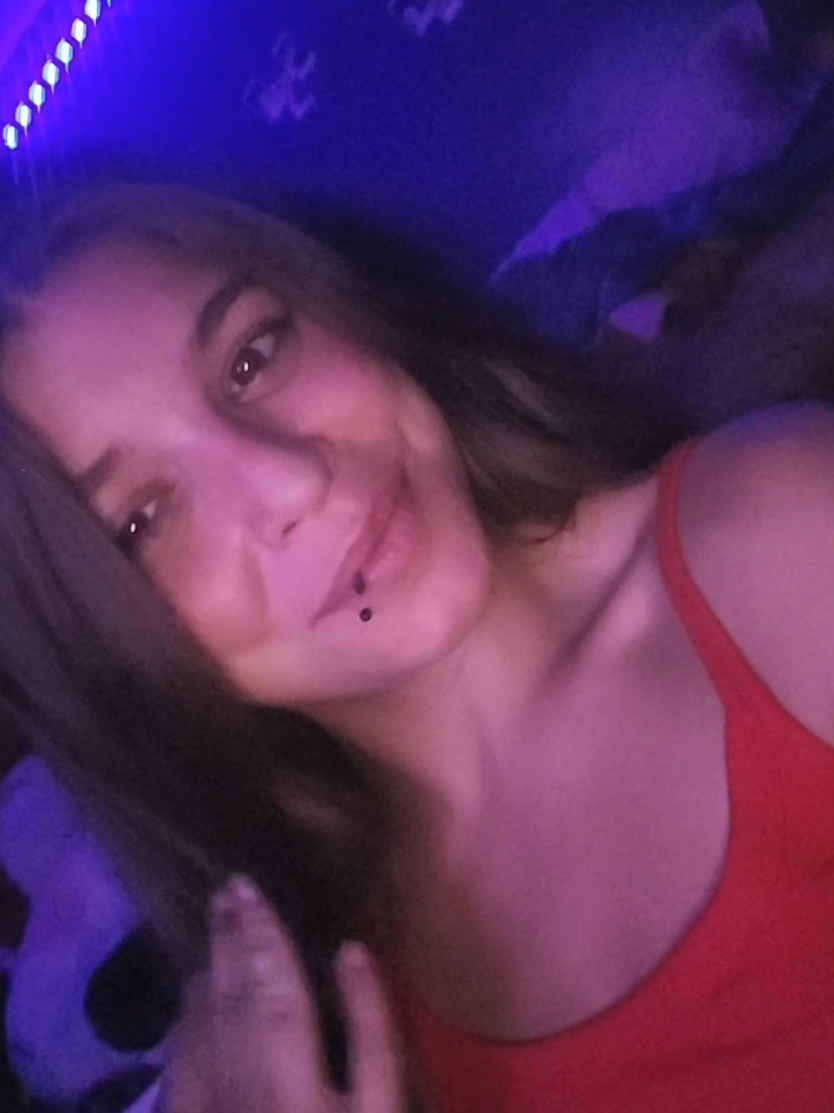 @Bunny🎀🖤🫧