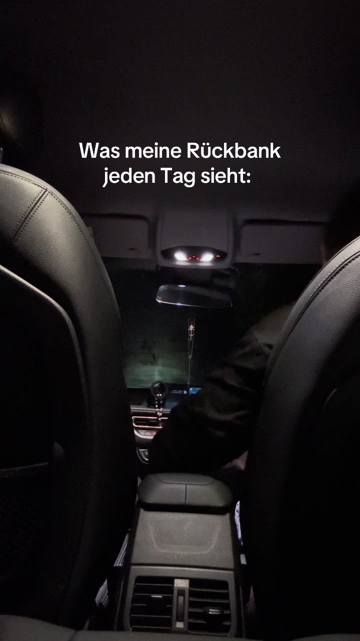 @Luna