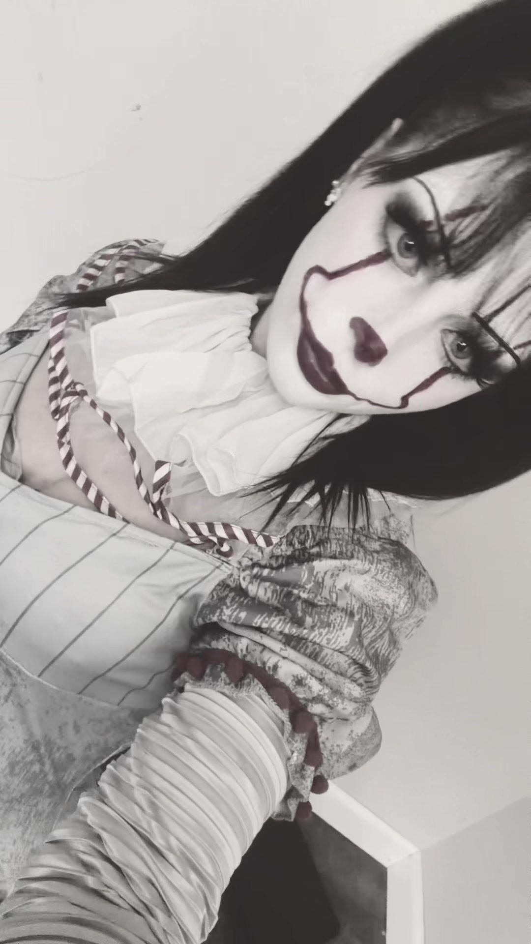 @rosesreadsandcosplay