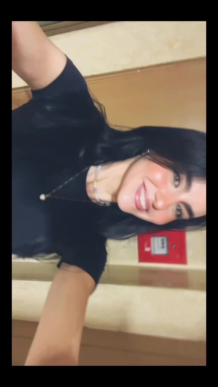 @velia