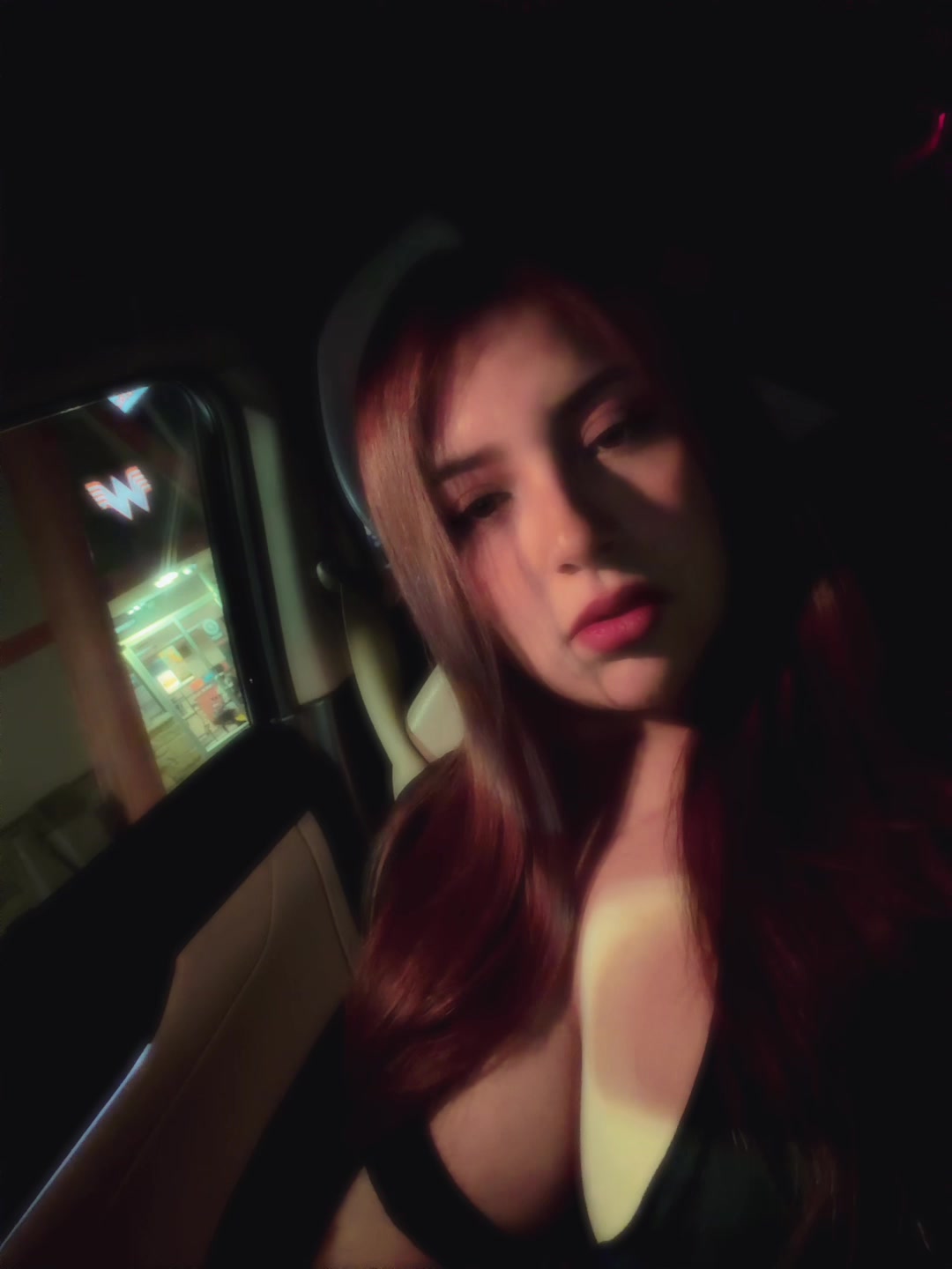@ÁngelaH✨👑