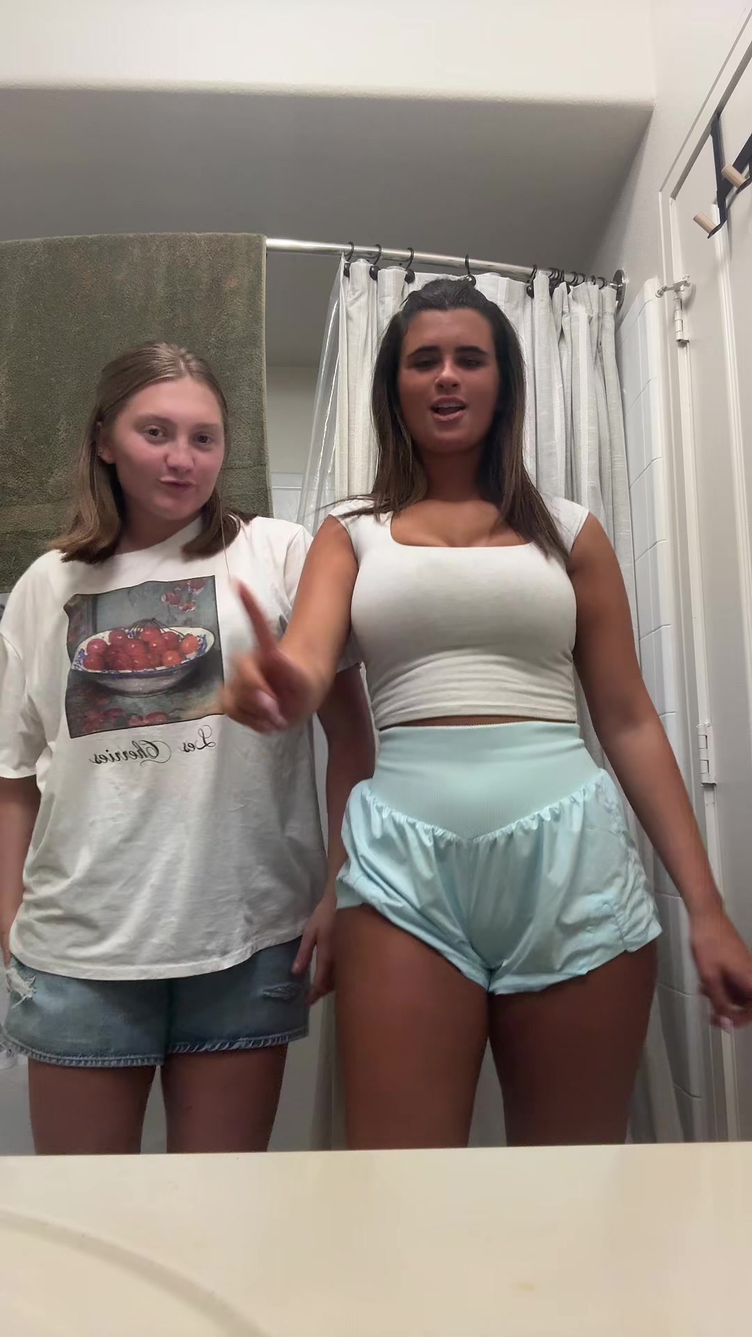 @cathrynakers
