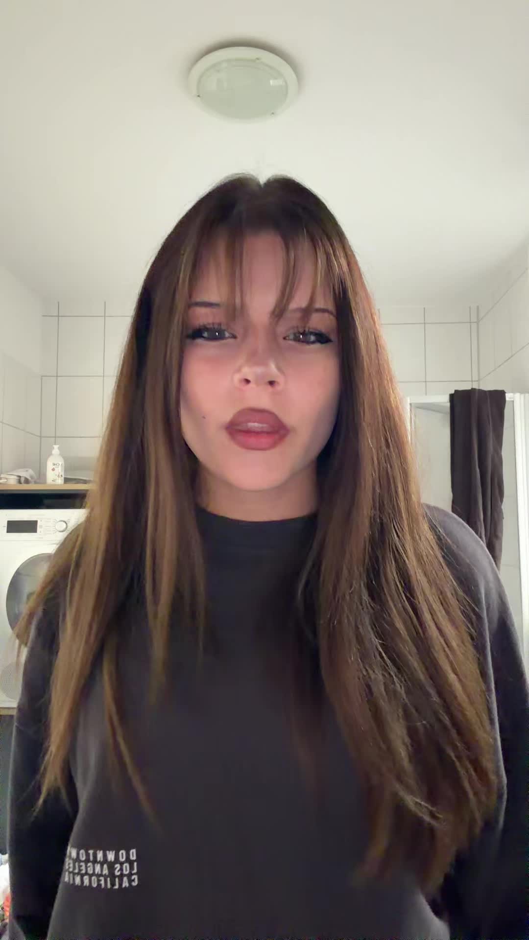 @melina_0ds!