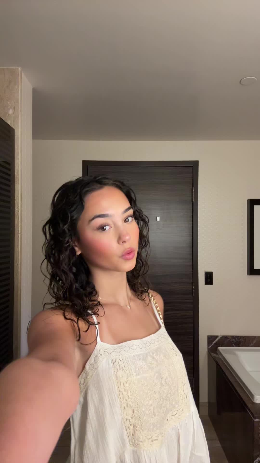 @Gia