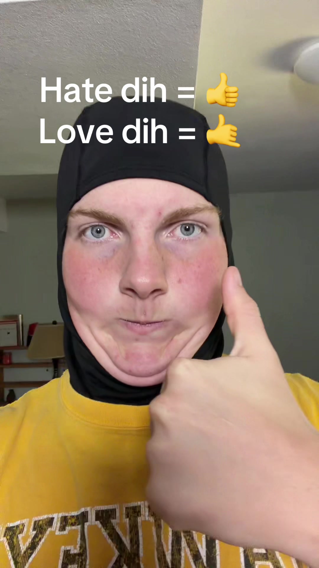 @FreakyAhCousin