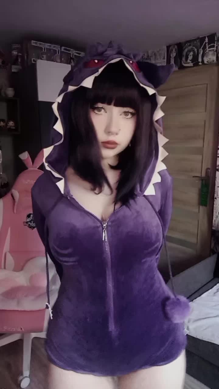 @twitch.tv/pastelbat_jpg