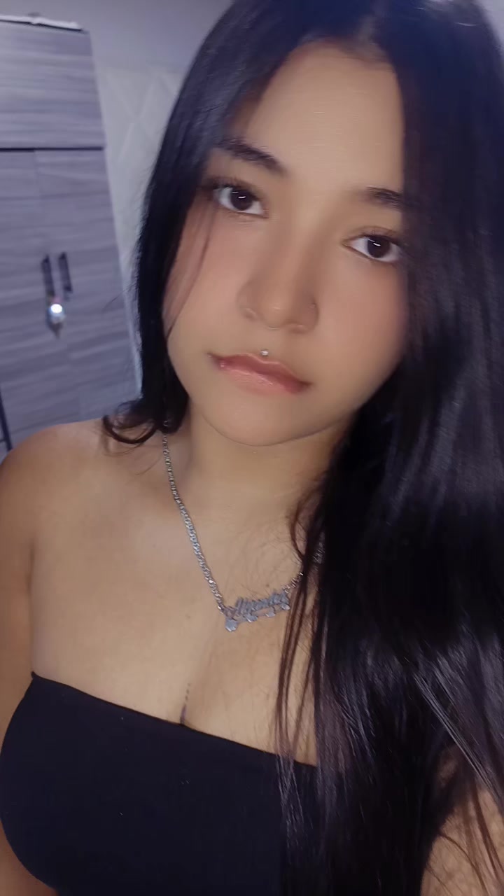 @Ale🧚🏼♀️💜Ojitos lindos💜