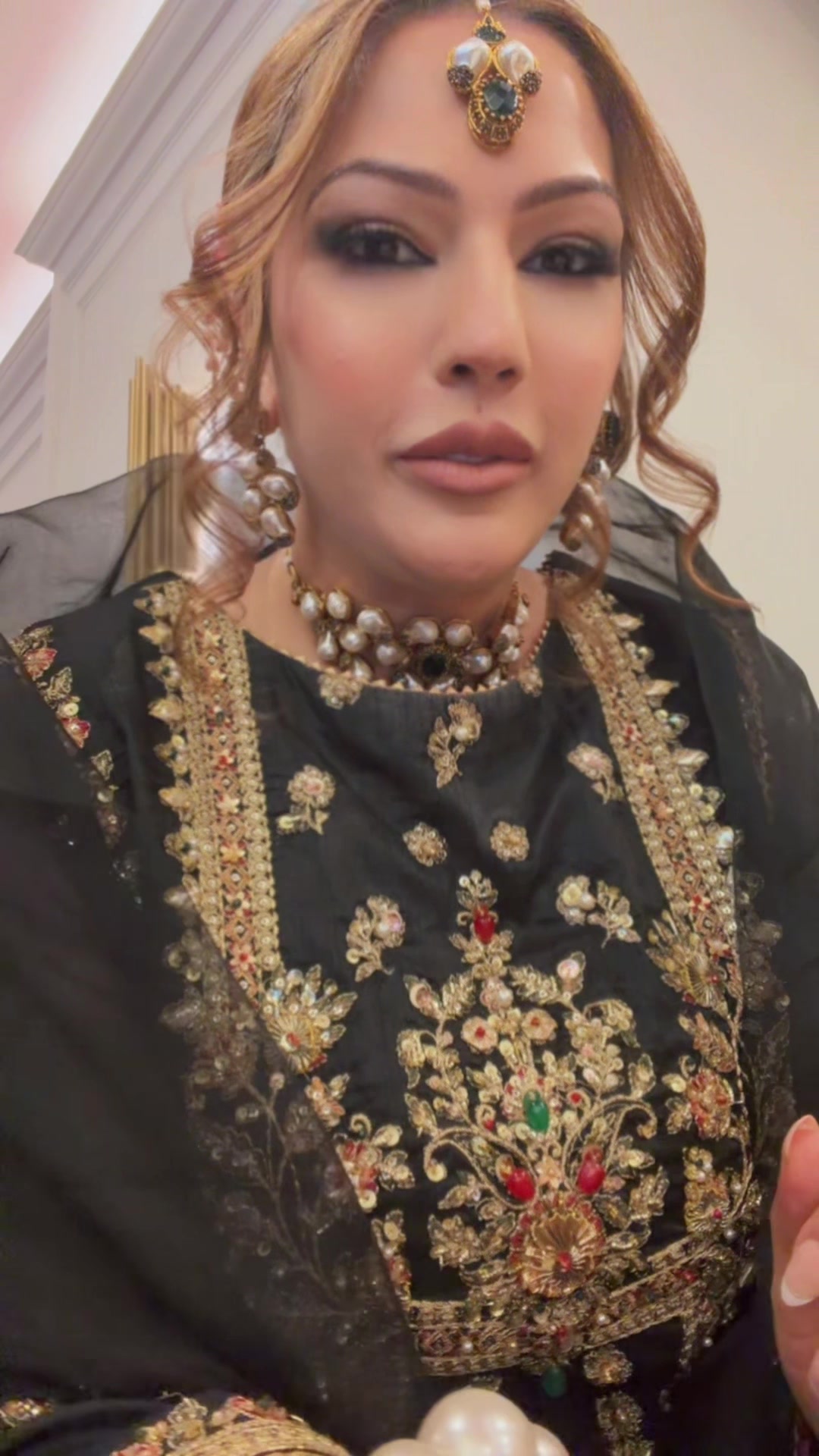 @AnaKhanOfficial