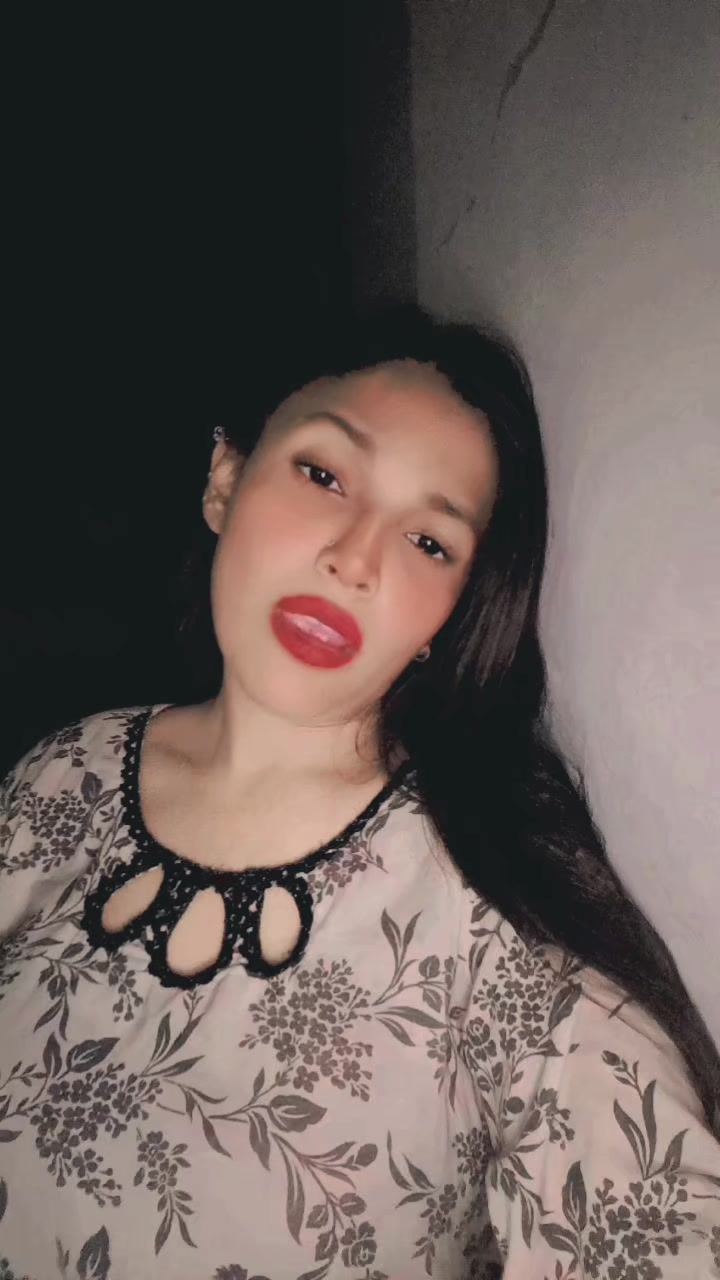 @Angel Queen 👑 is back 🤨