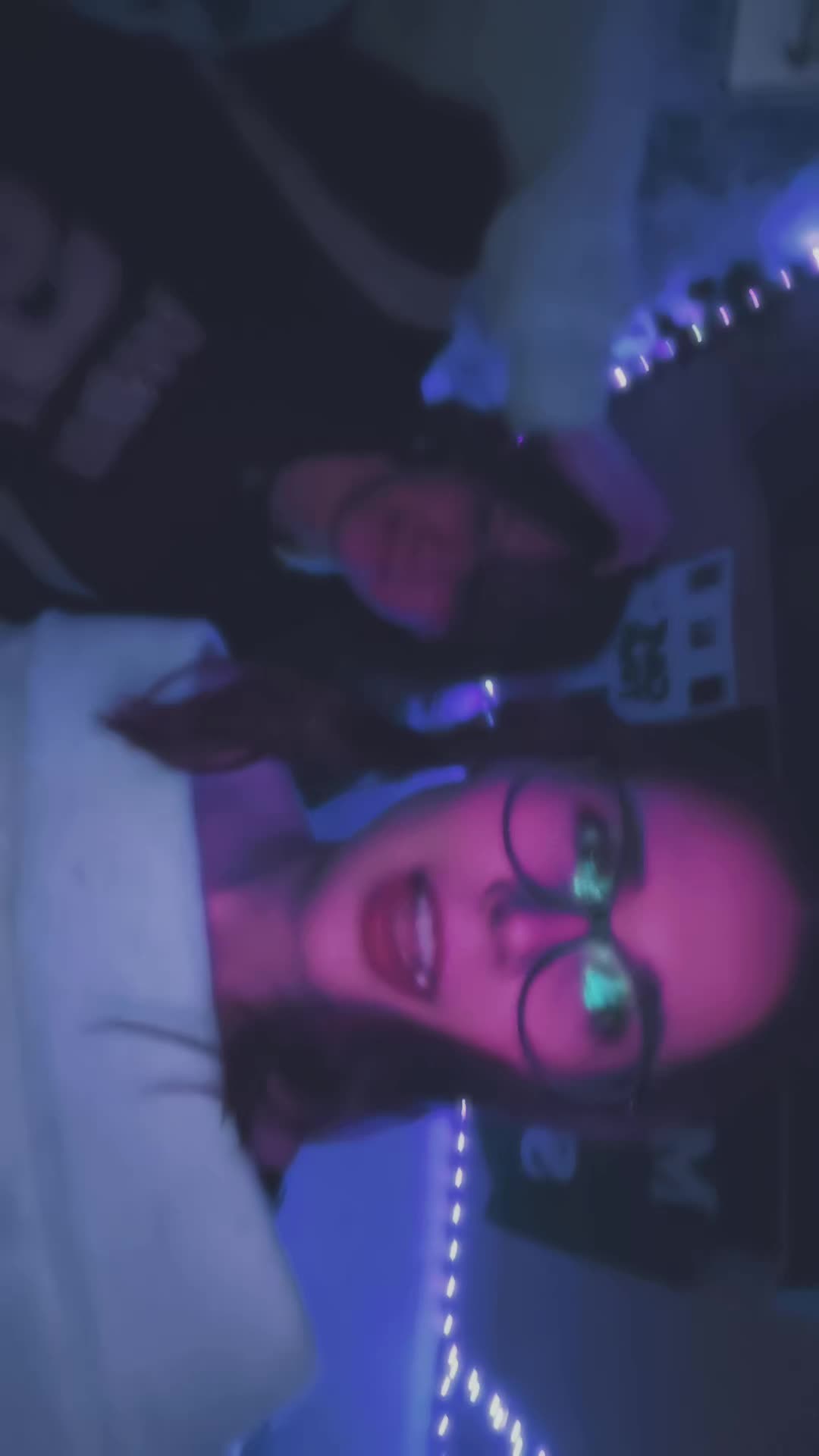 @𝕁𝕆𝕃𝕀𝔼 玫瑰🌸