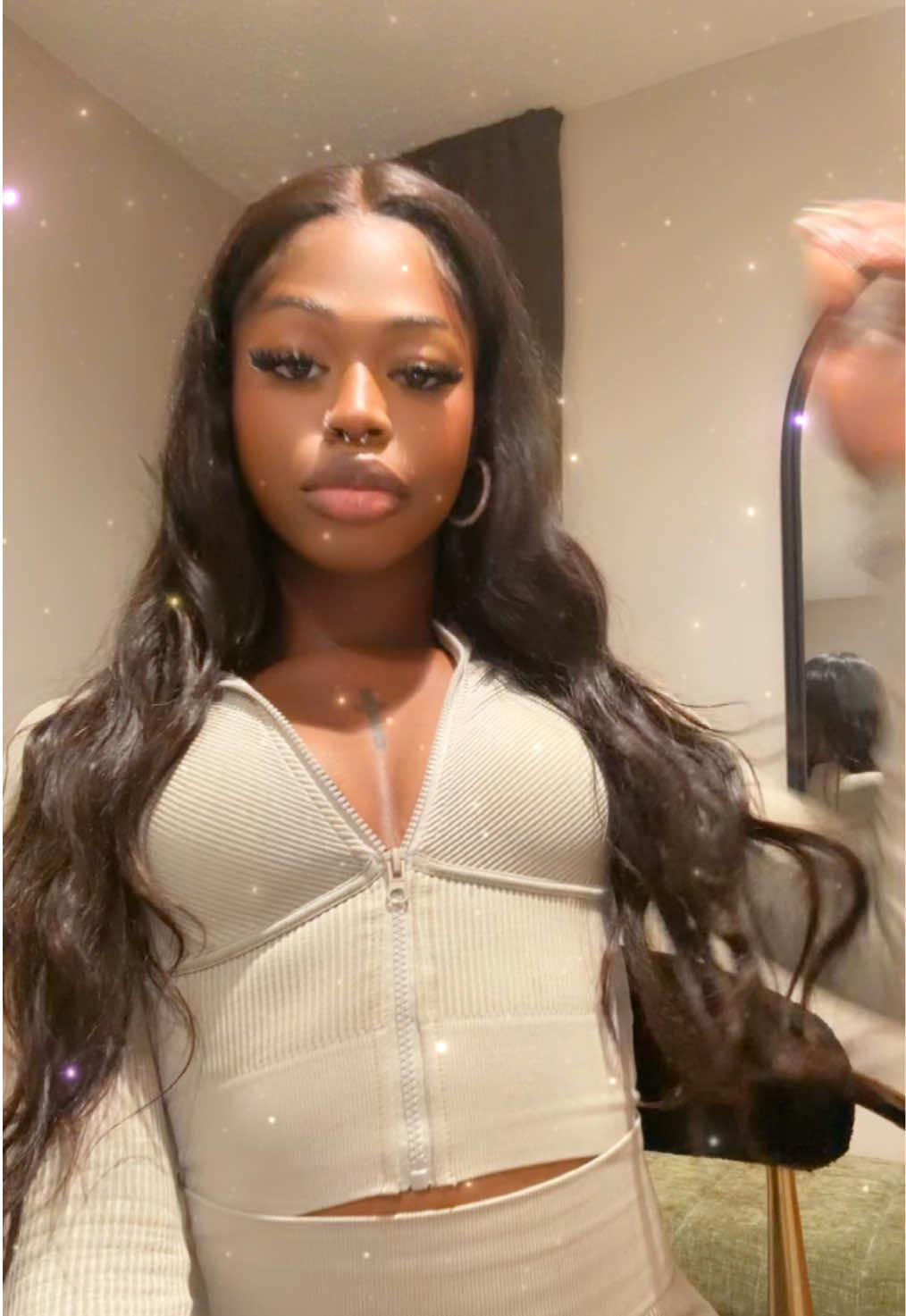 @Mona J. 🎀