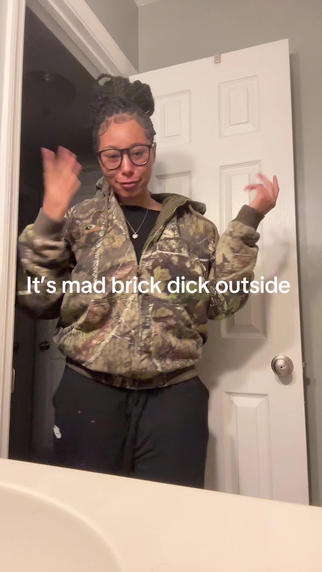 @I genuinely hate lightskins