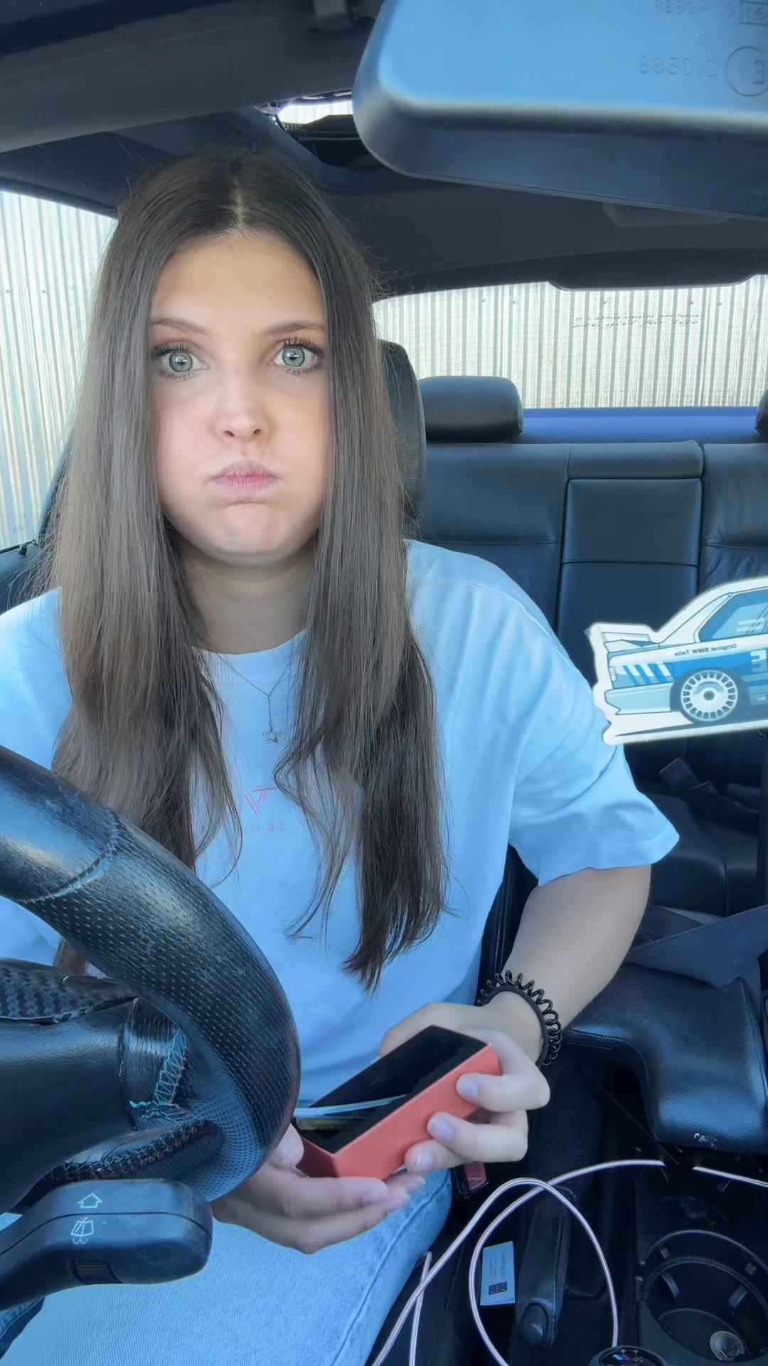 @Saskia_e46
