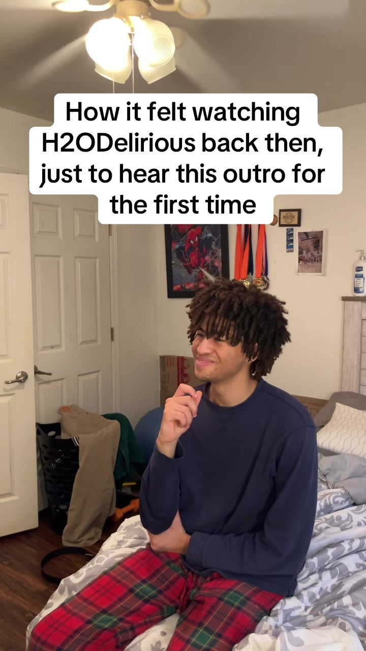 @ITZZ$kovie