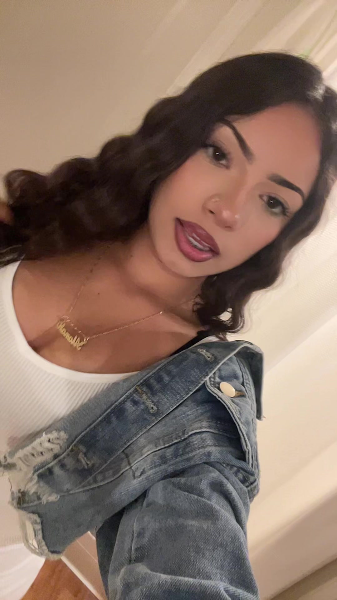 @..
