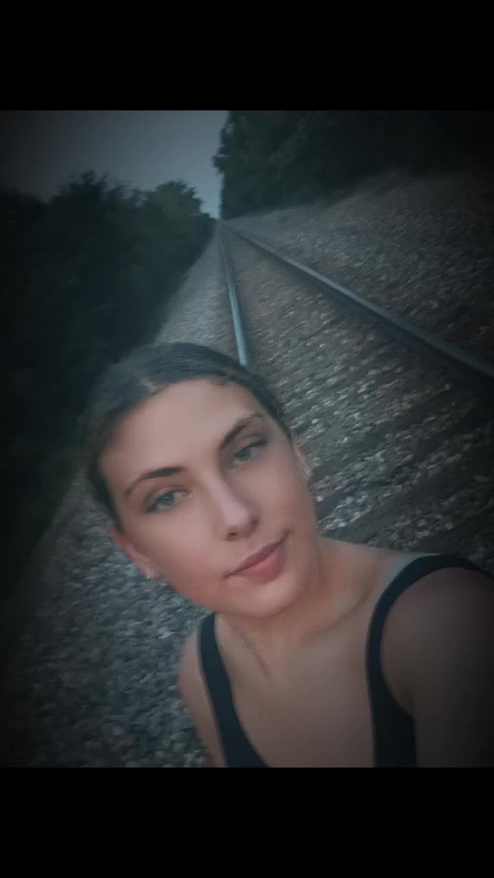 @lolamae