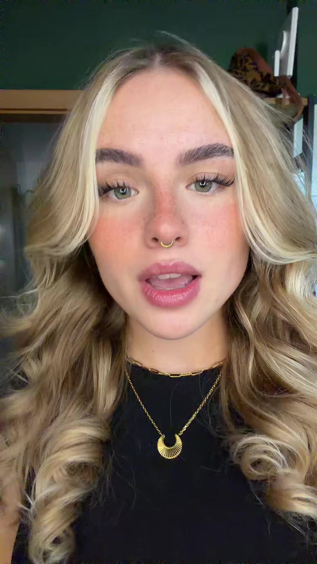 @Lara🖤
