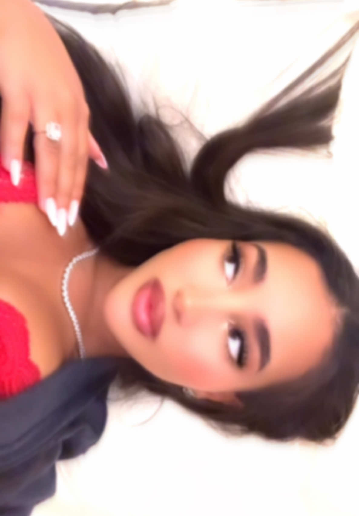 @in&egrave;s-eva