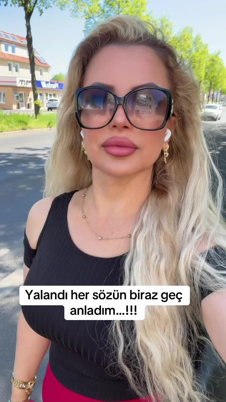 @Emoş💗
