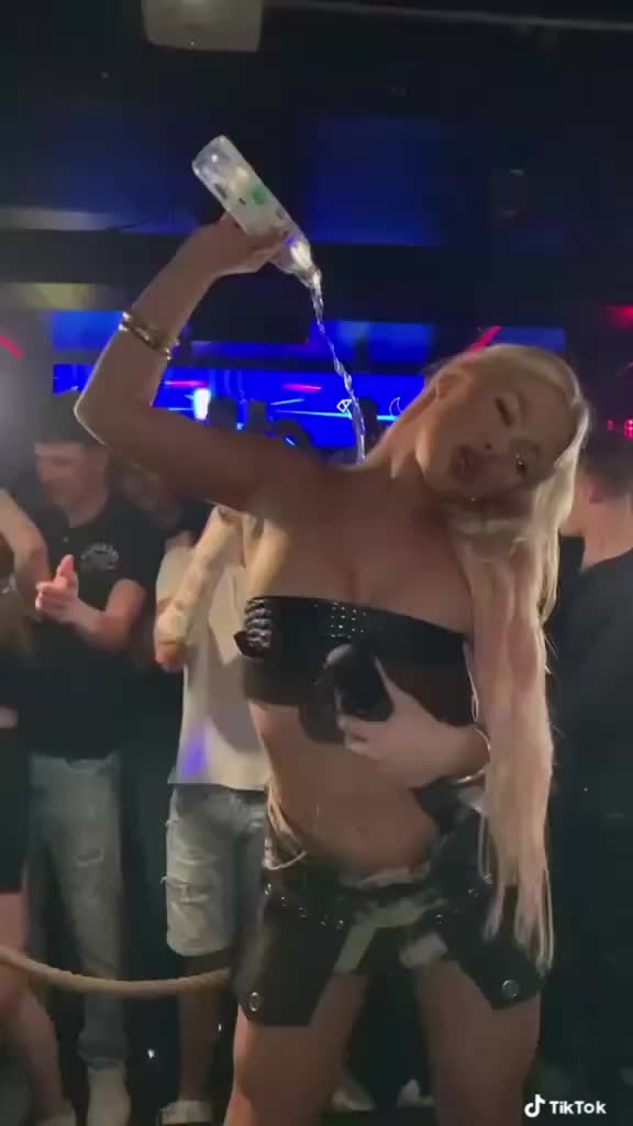 @Emaaxx