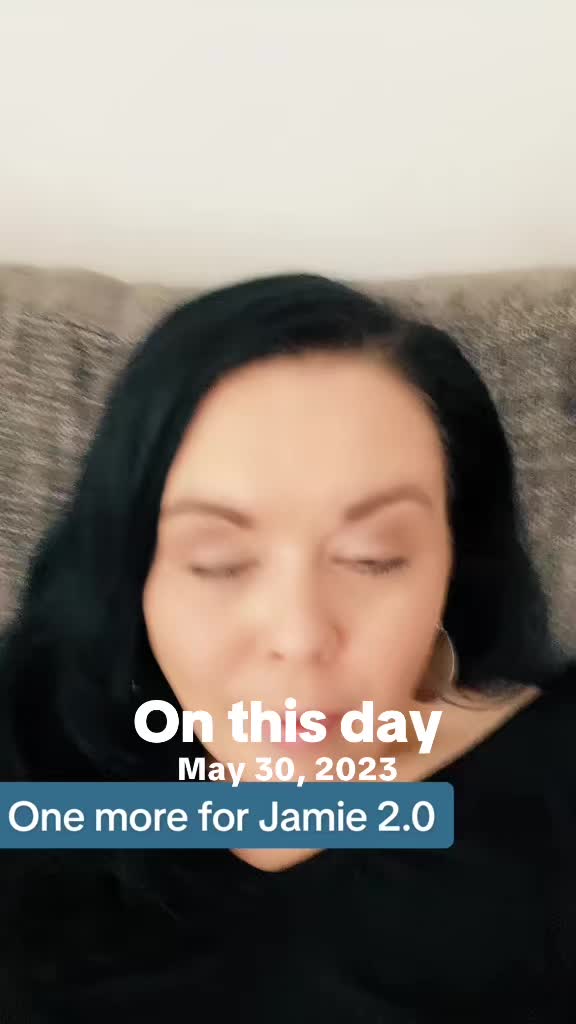 @TheJamieDee🍑