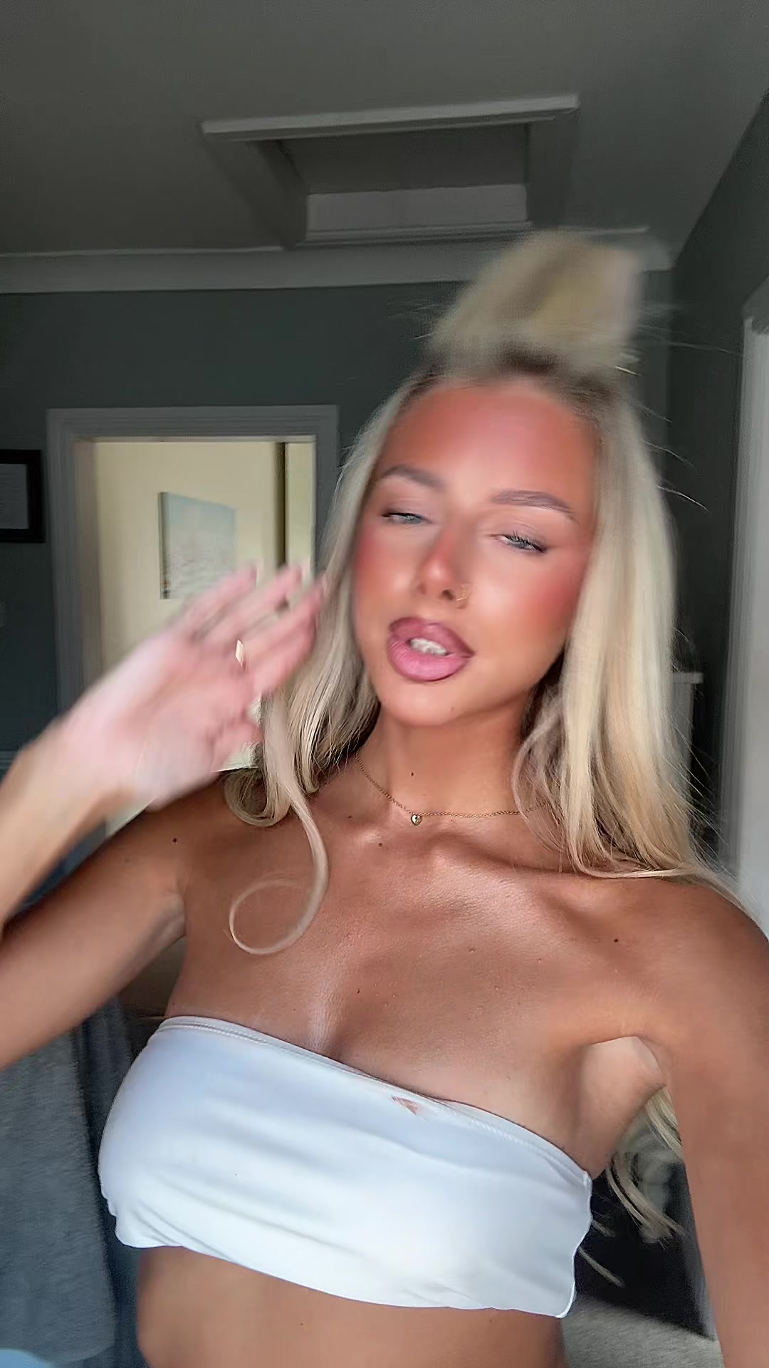 @miakirbz