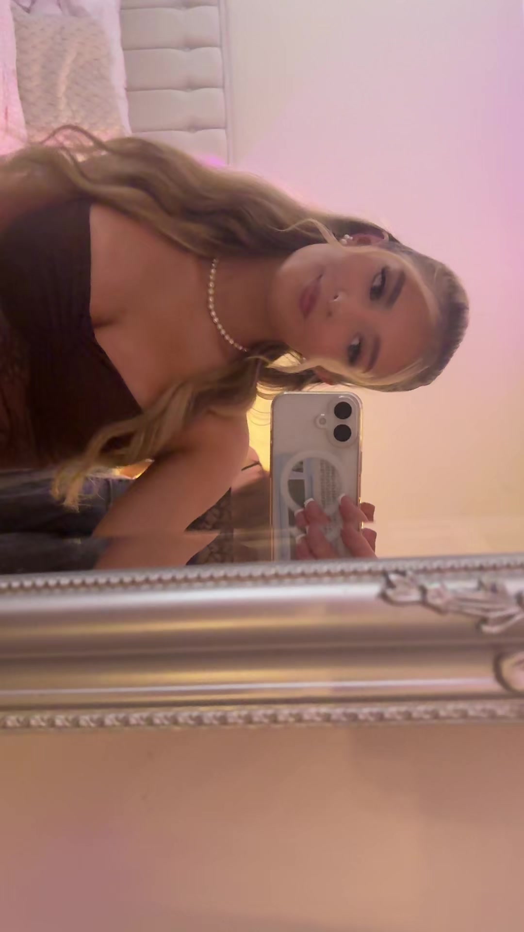 @𝐒𝐚𝐫𝐚♡