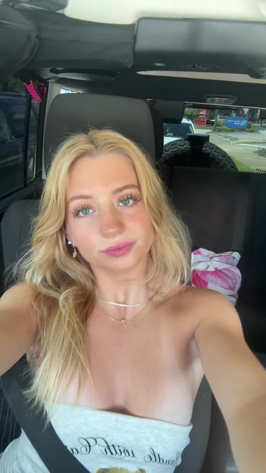 @lilydupperspammm😇