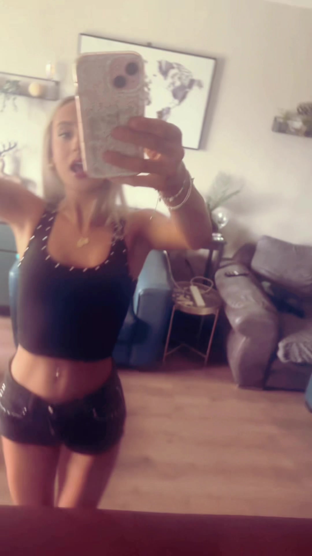@𝐞𝐢𝐥𝐢𝐝𝐡