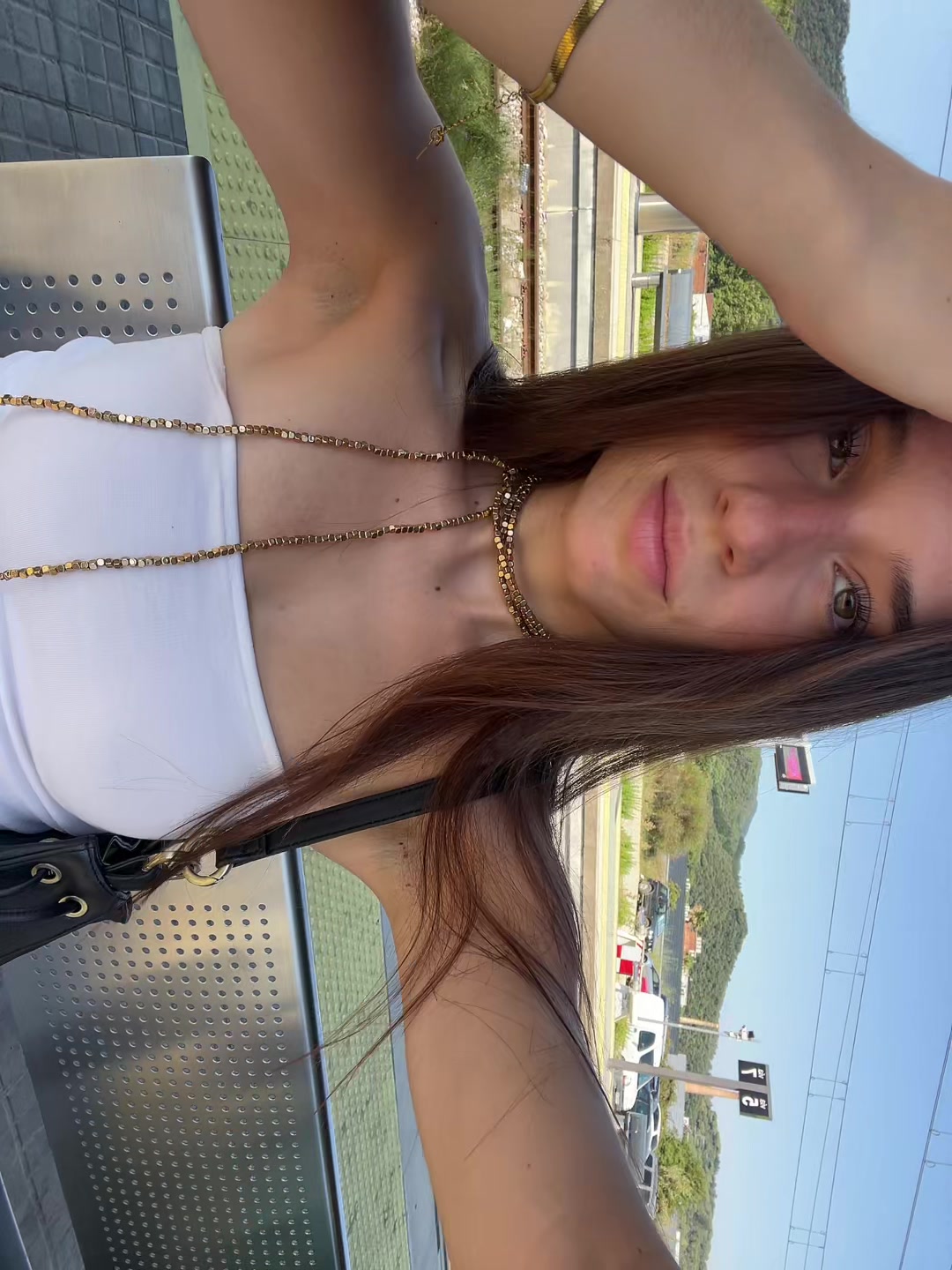 @ARES JUHÉ