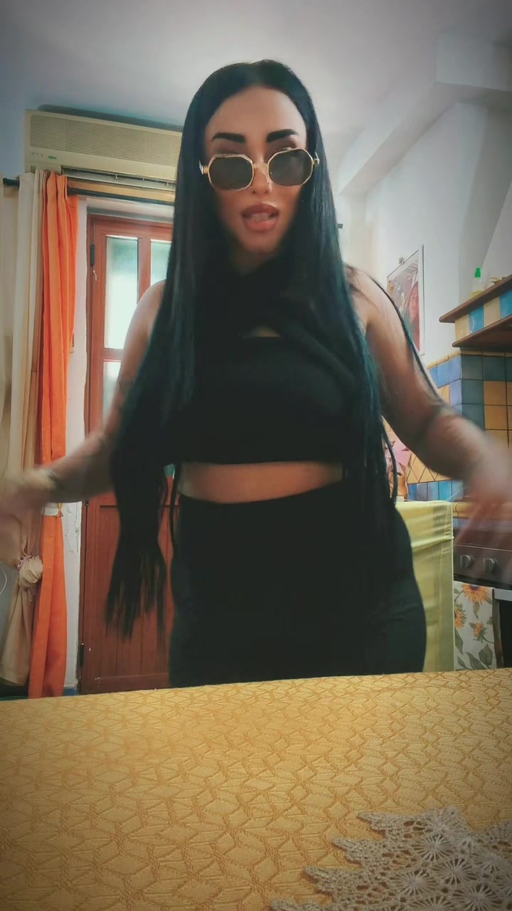 @Vanessa Lorenzo🖤