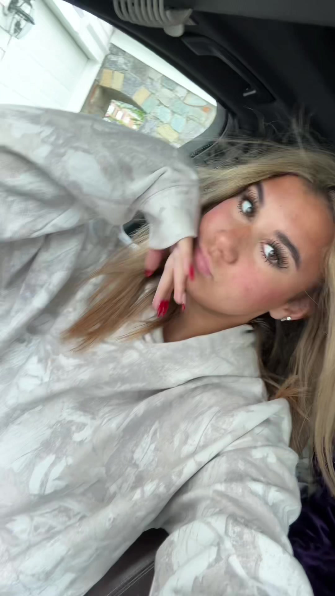 @kaylaaaa