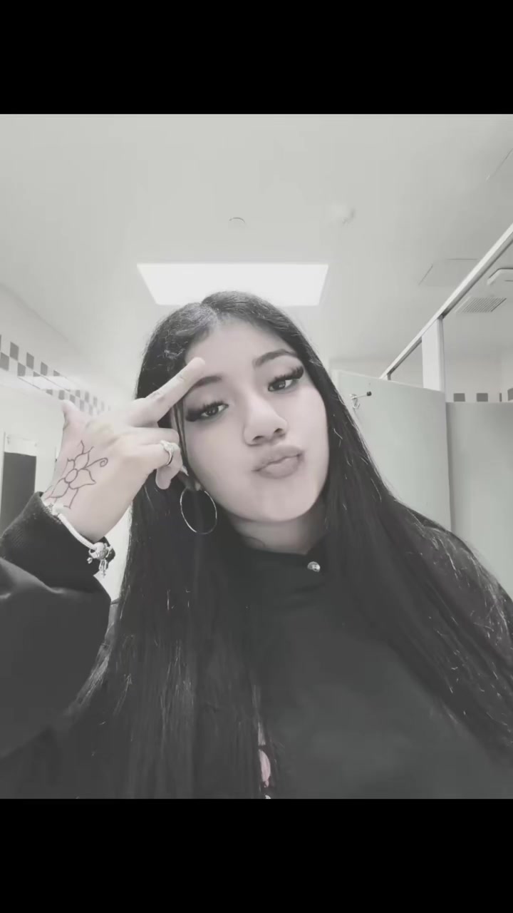 @𝐬𝐡𝐨𝐫𝐭𝐲𝐲𝟐🌚