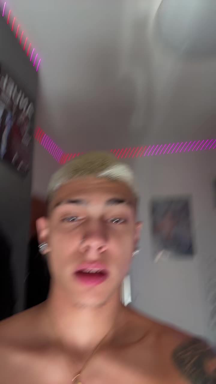 @๐๐๐ต๐ช๐ท