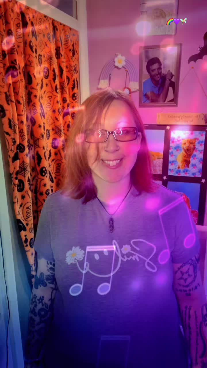 @🌈💜Sarah Lizzie🎃🧚♀️