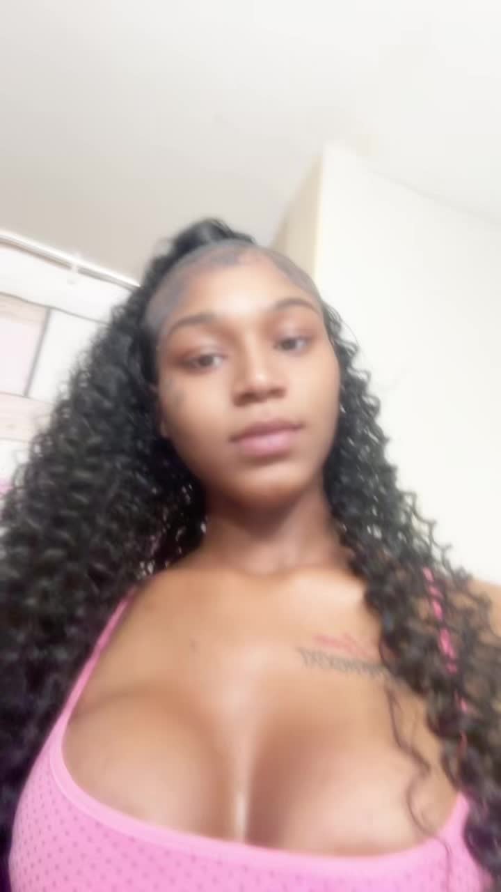@DESIRAE 🎀