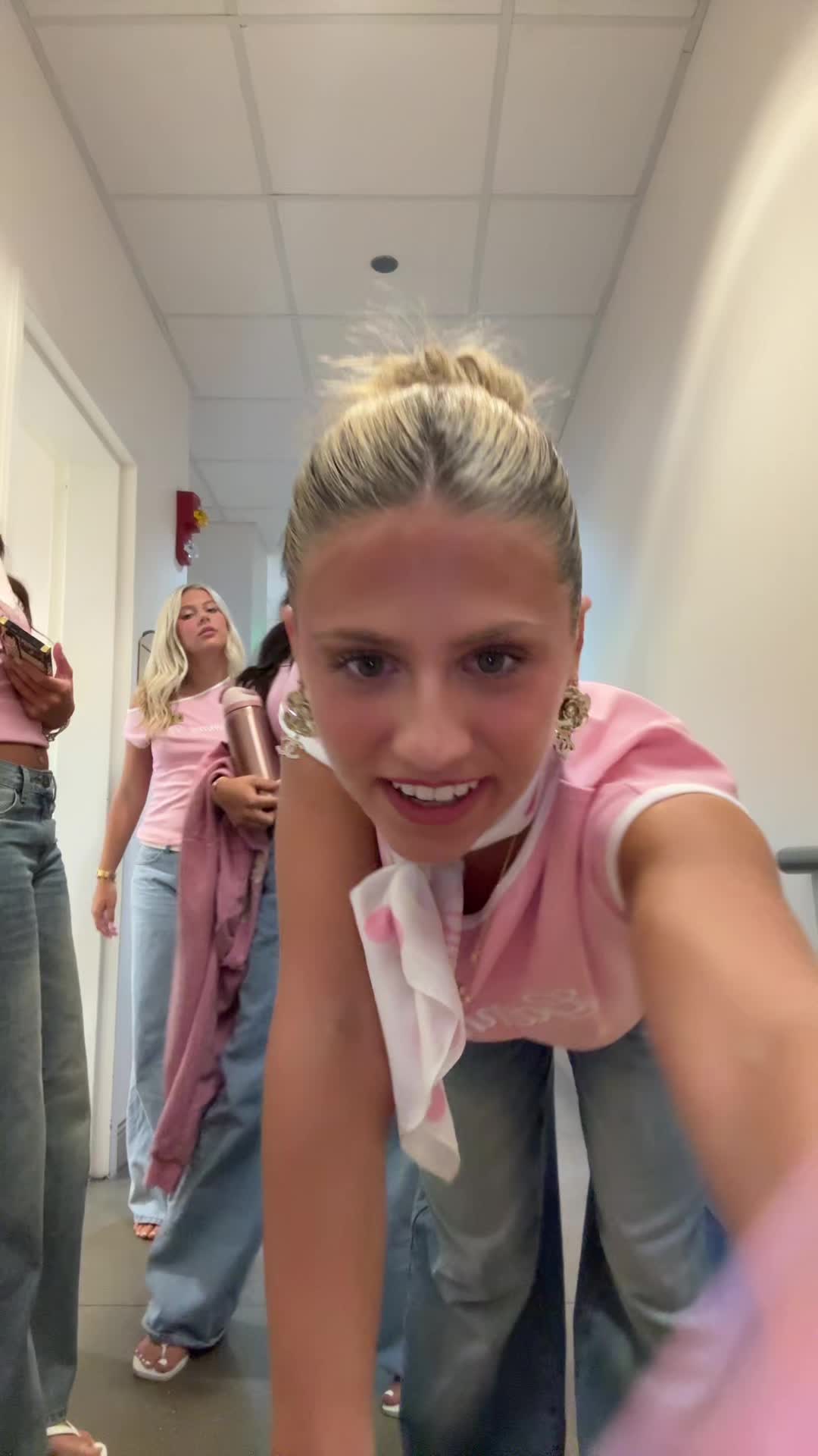 @alicorrado_