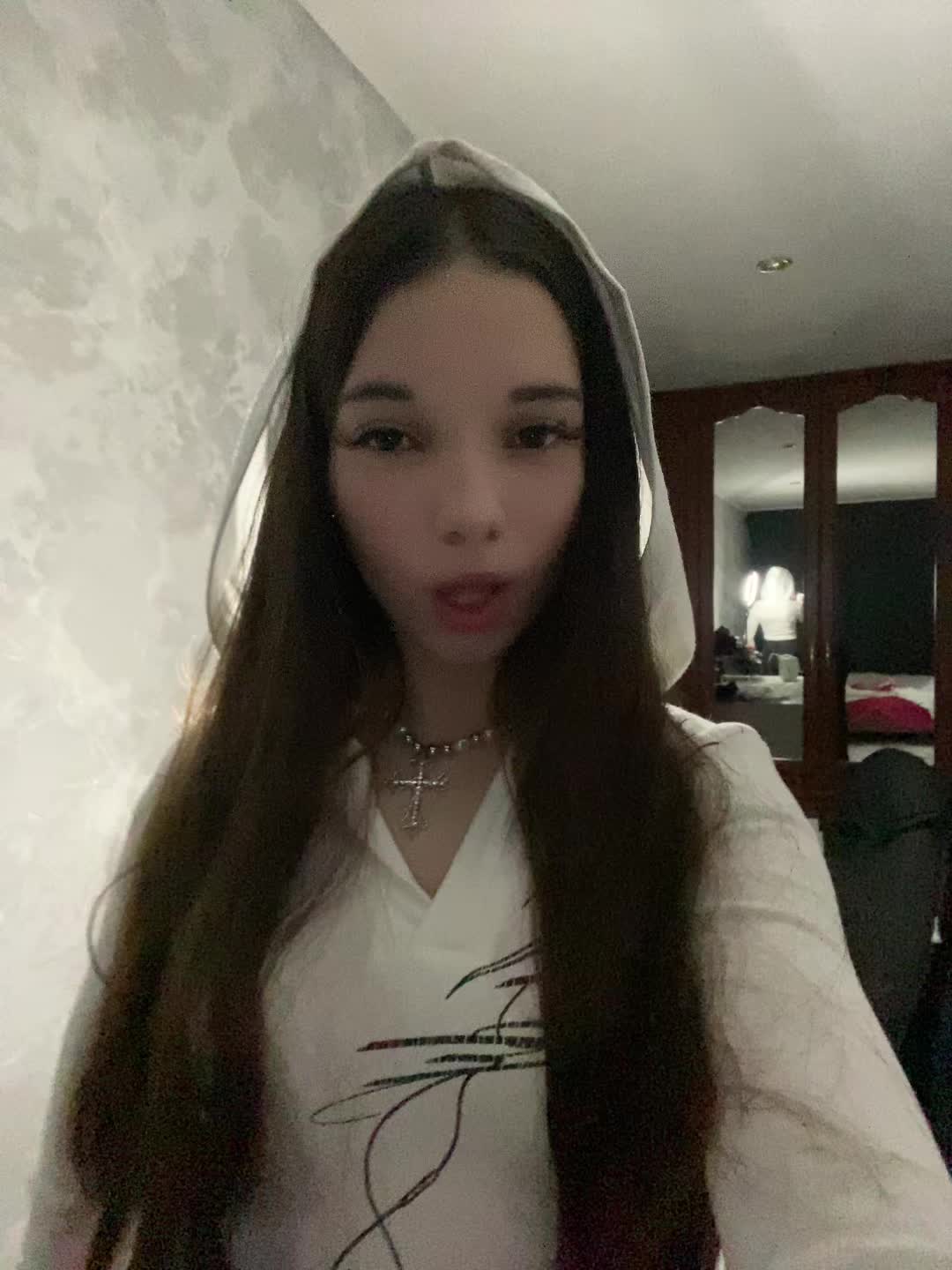 @𝑑𝑎𝑠ℎ𝑤𝑤𝑖𝑥