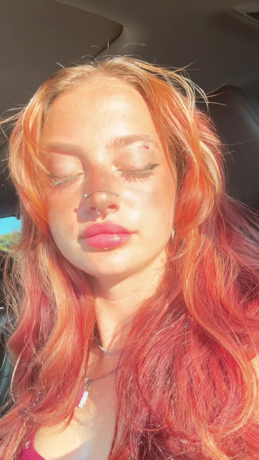 @Sky🌶️