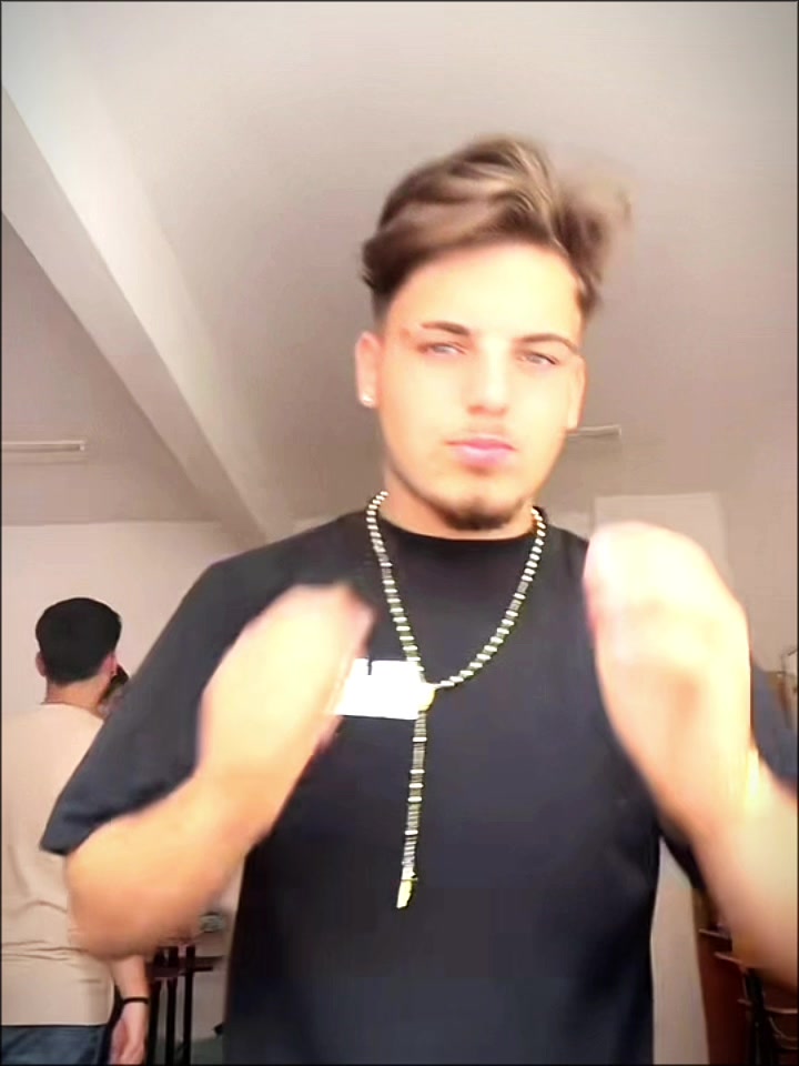 @lauricaa🦅