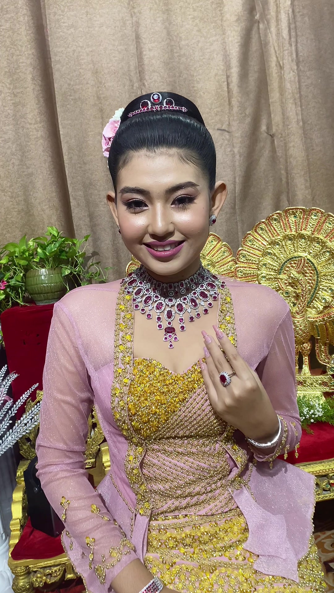 @Htet Htet🍀