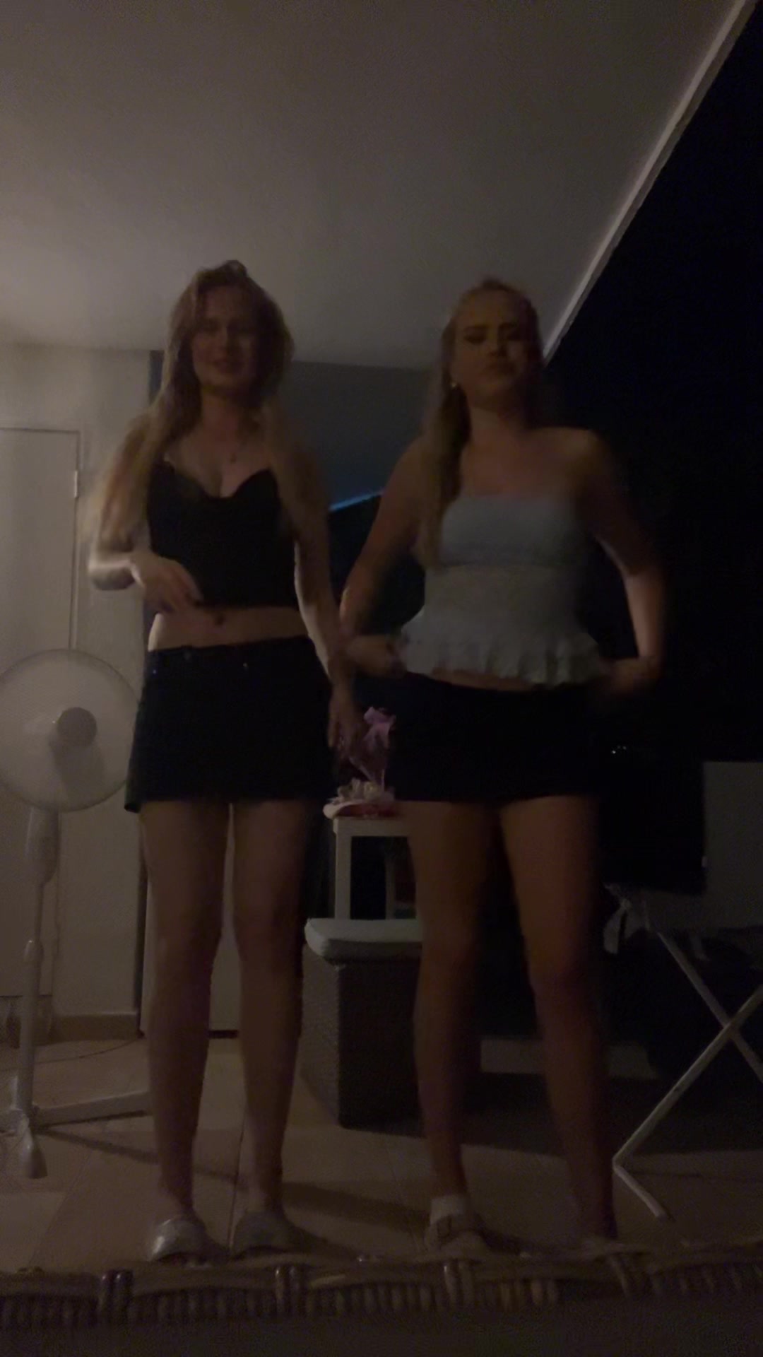 @EmmyblidSpam🍾