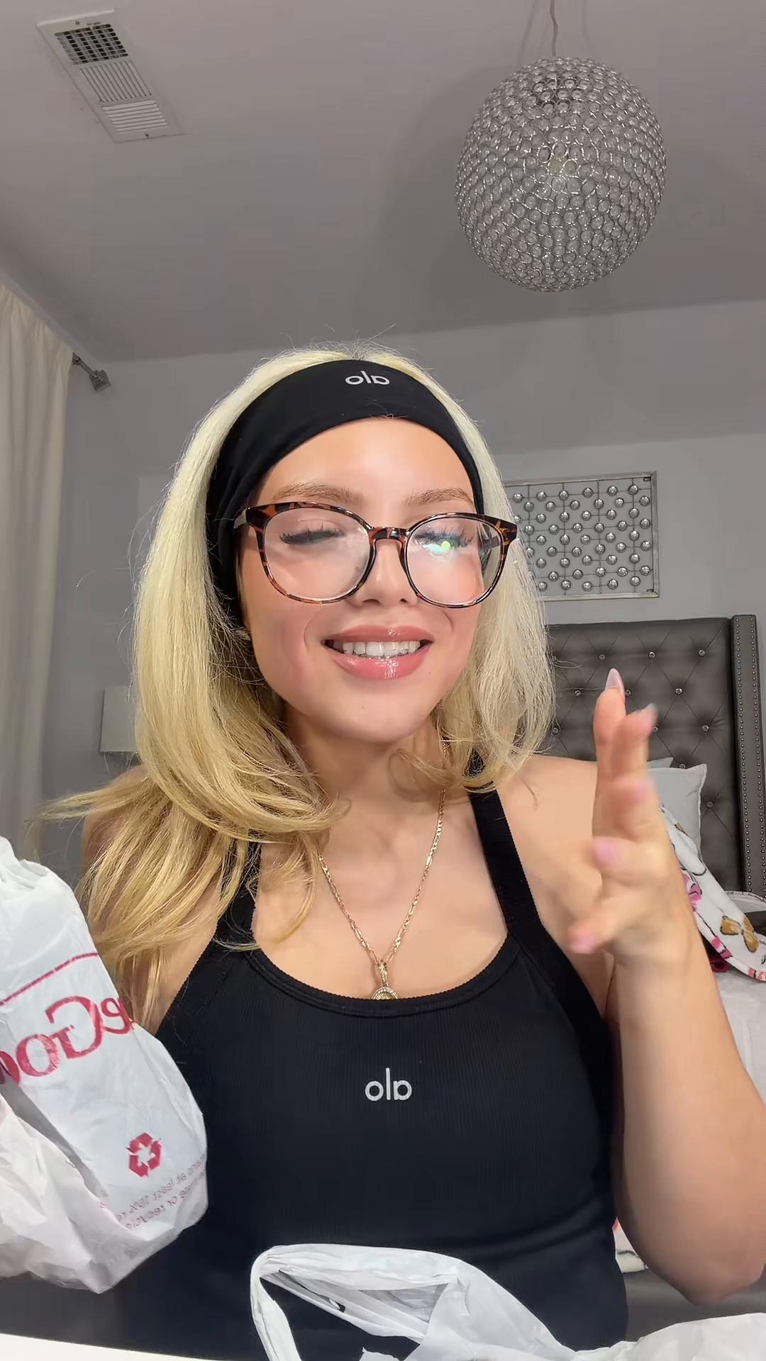 @Nicole