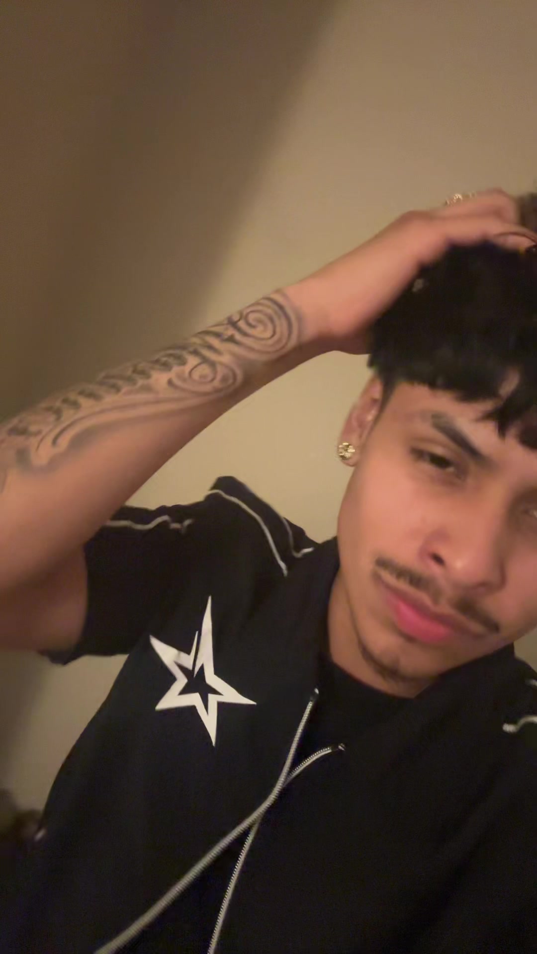 @carlos_.12