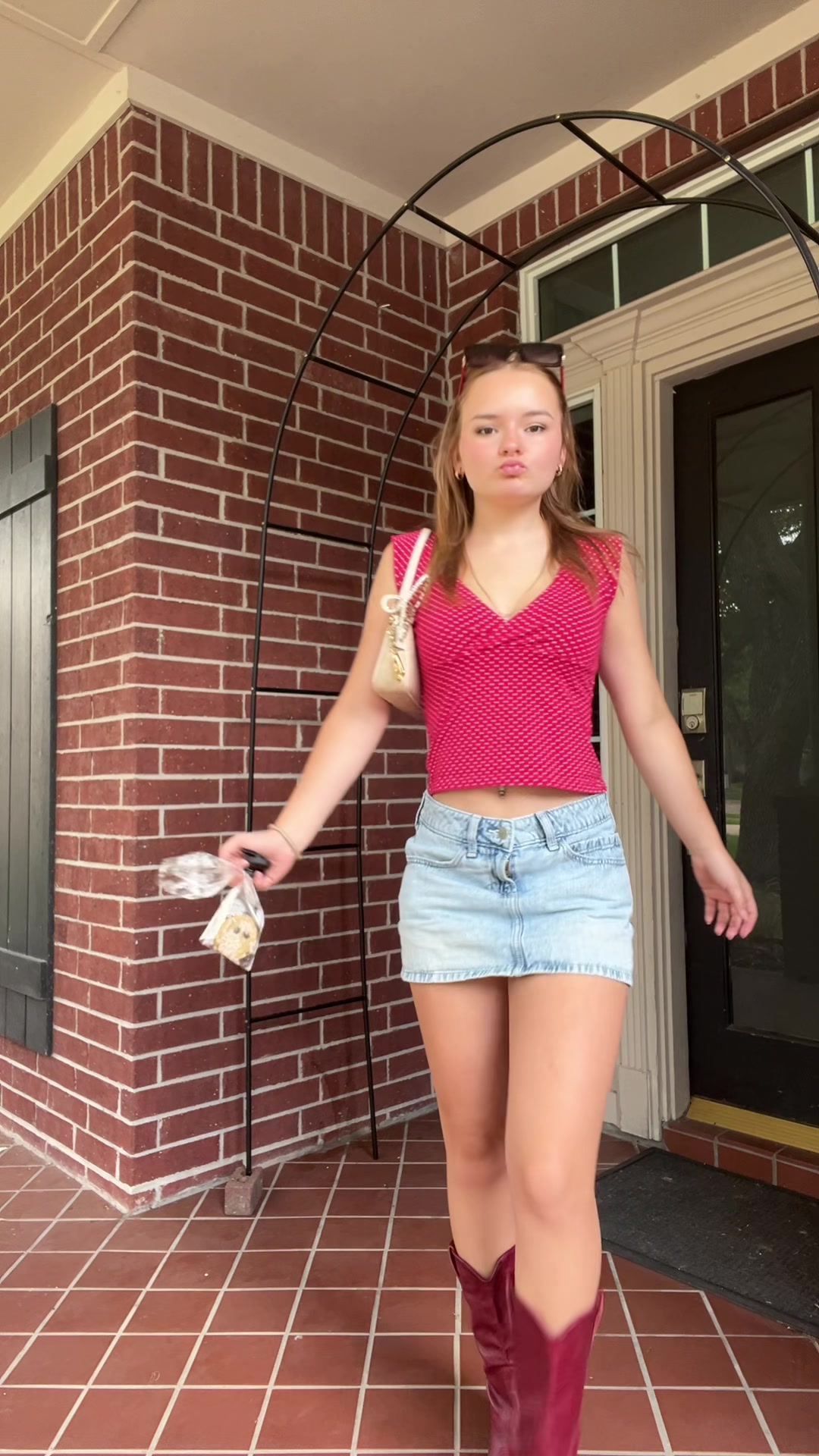 @ally_giele