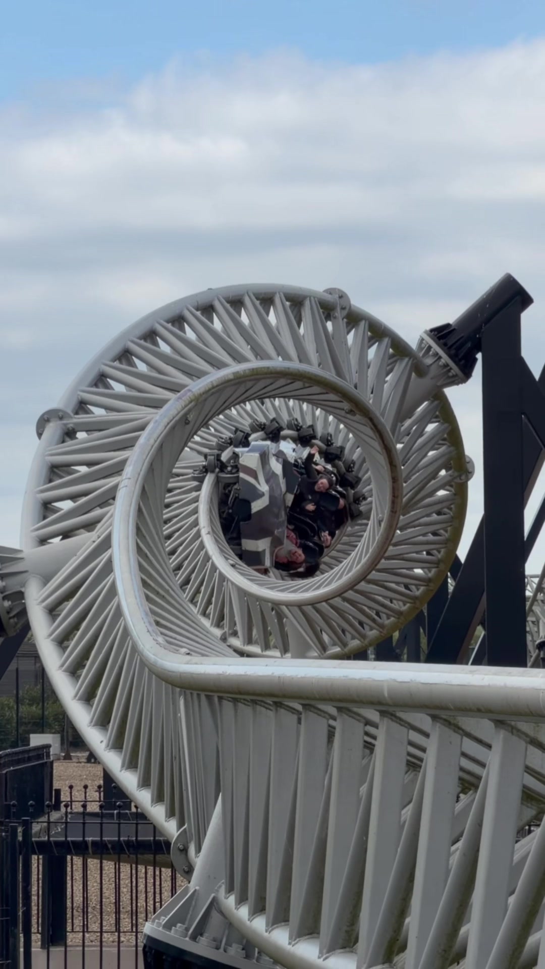 @Rollercoasters2025