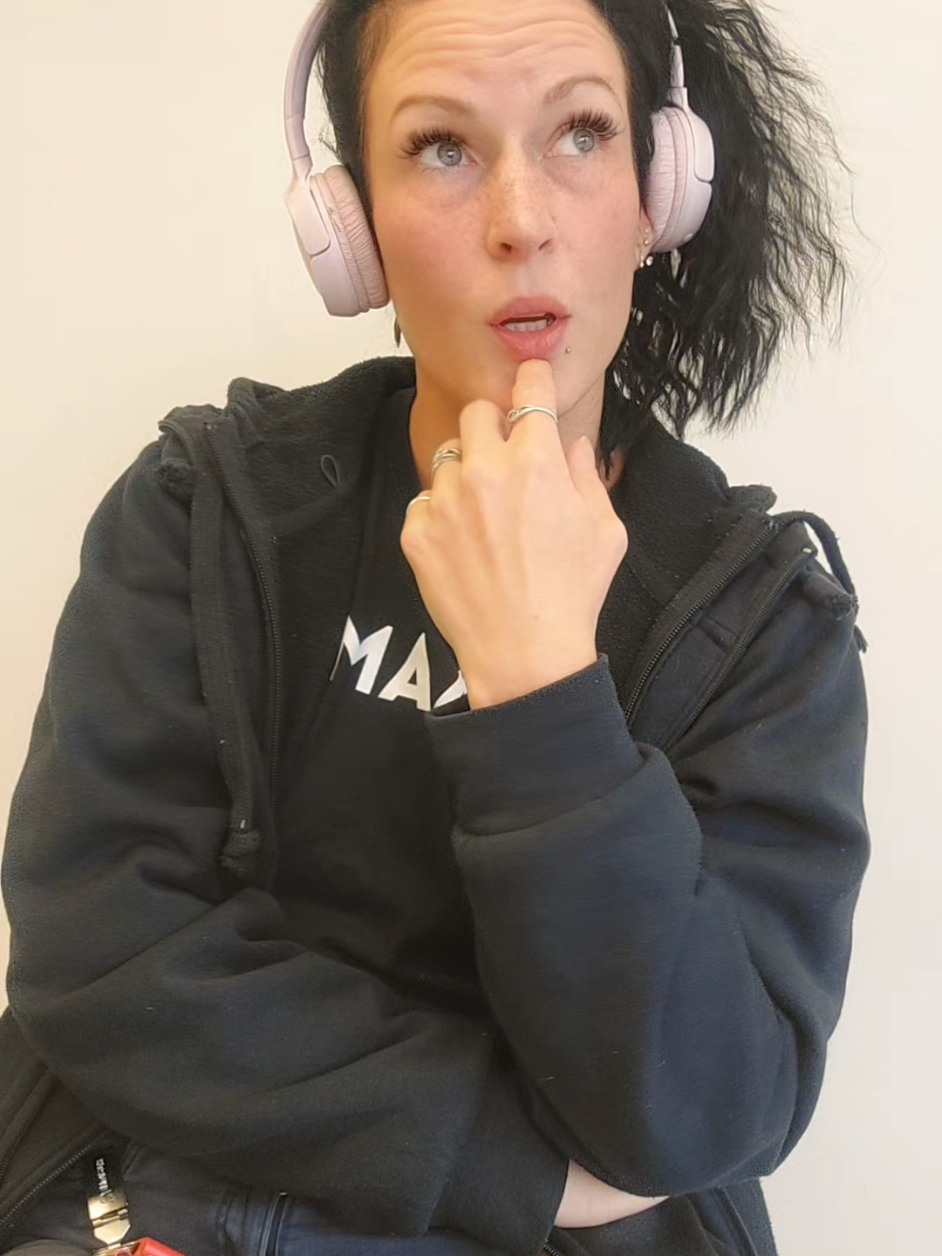 @nelluu