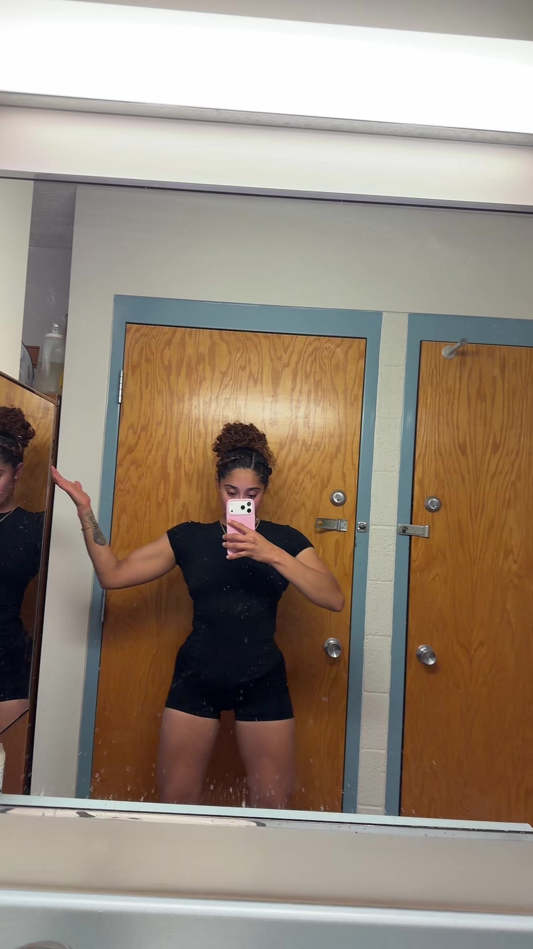 @karissafit
