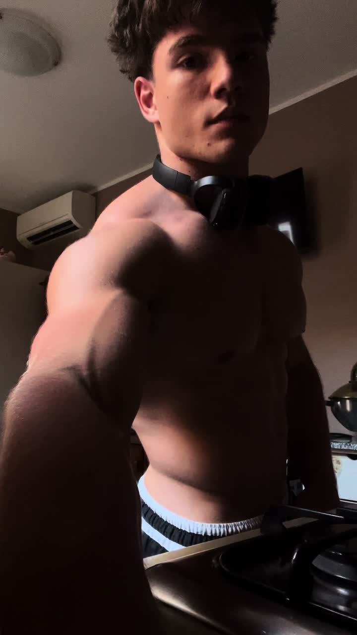 @simoù