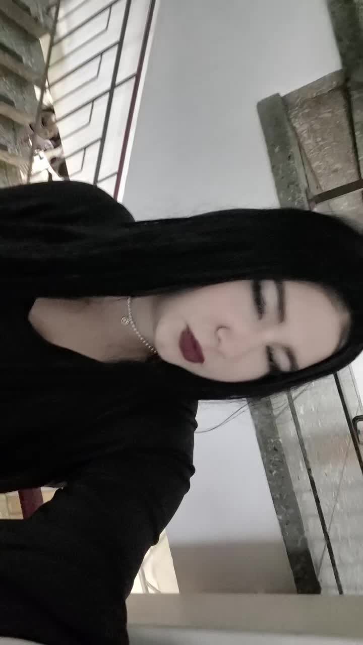 @Emilia ♡